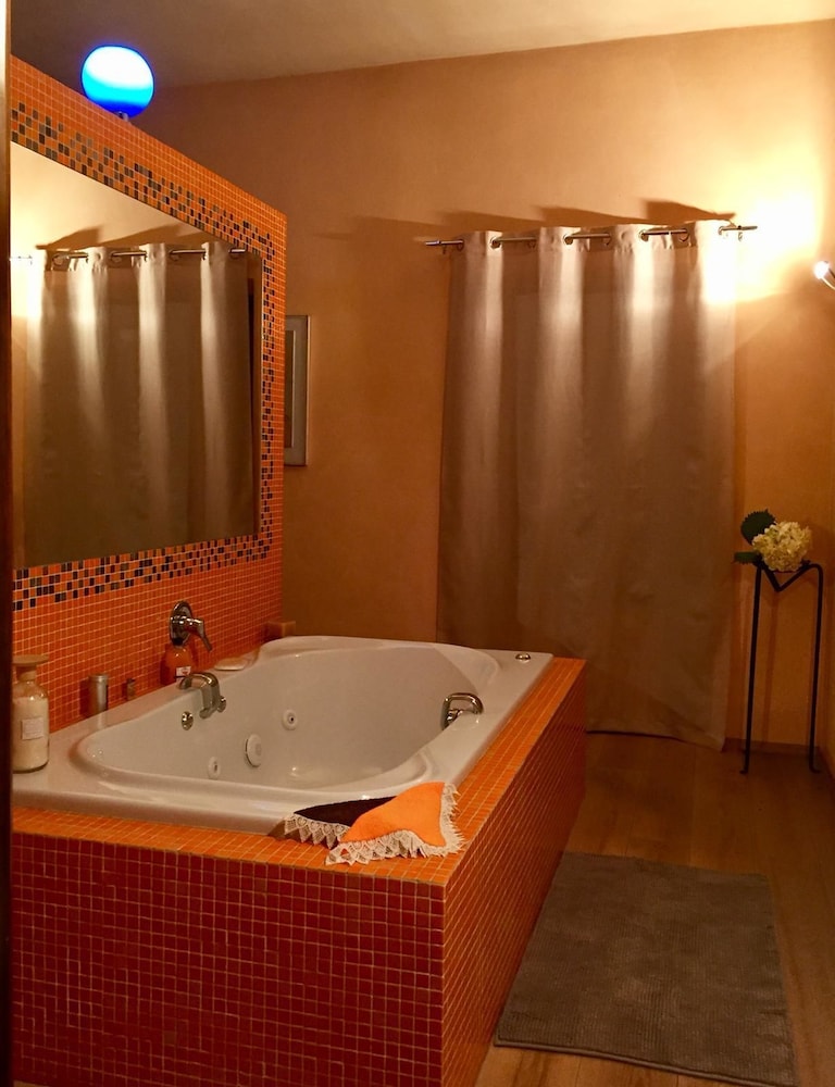 Superior Double Room, 1 Queen Bed photo 3
