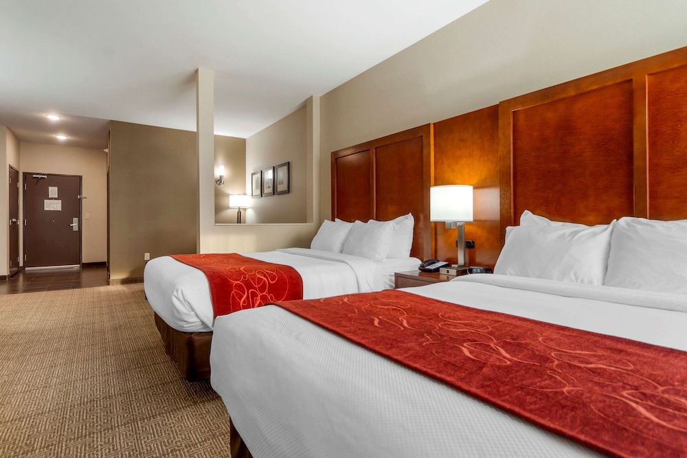 Suite, Multiple Beds, Accessible, Non Smoking photo 3