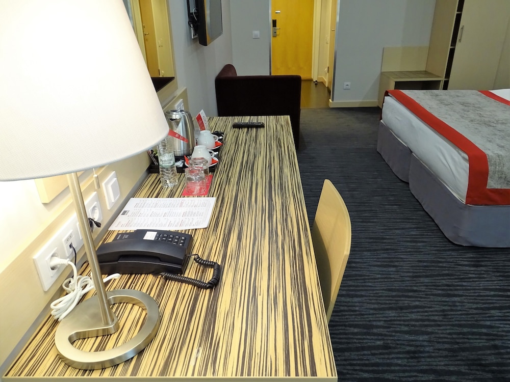 Room, Multiple Beds, Non Smoking photo 2