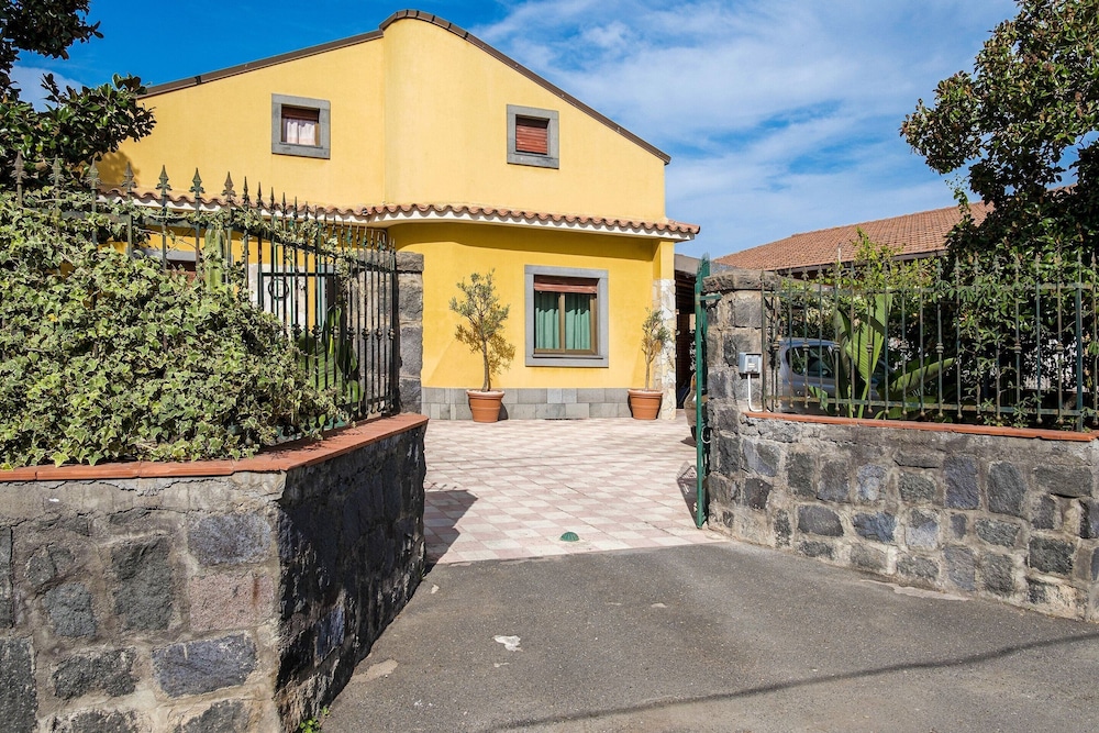 House photo 2