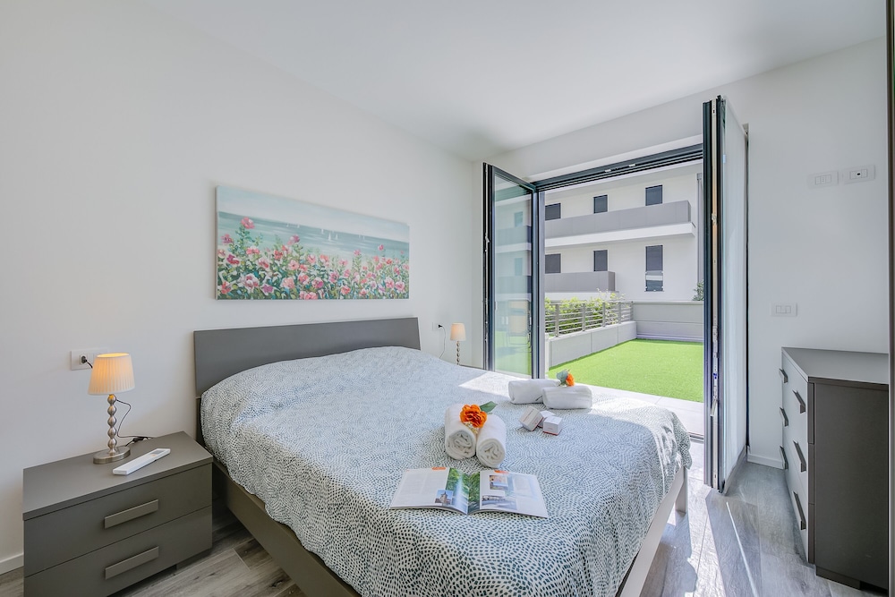 Honeymoon Apartment, 1 Bedroom (Eden Garda)