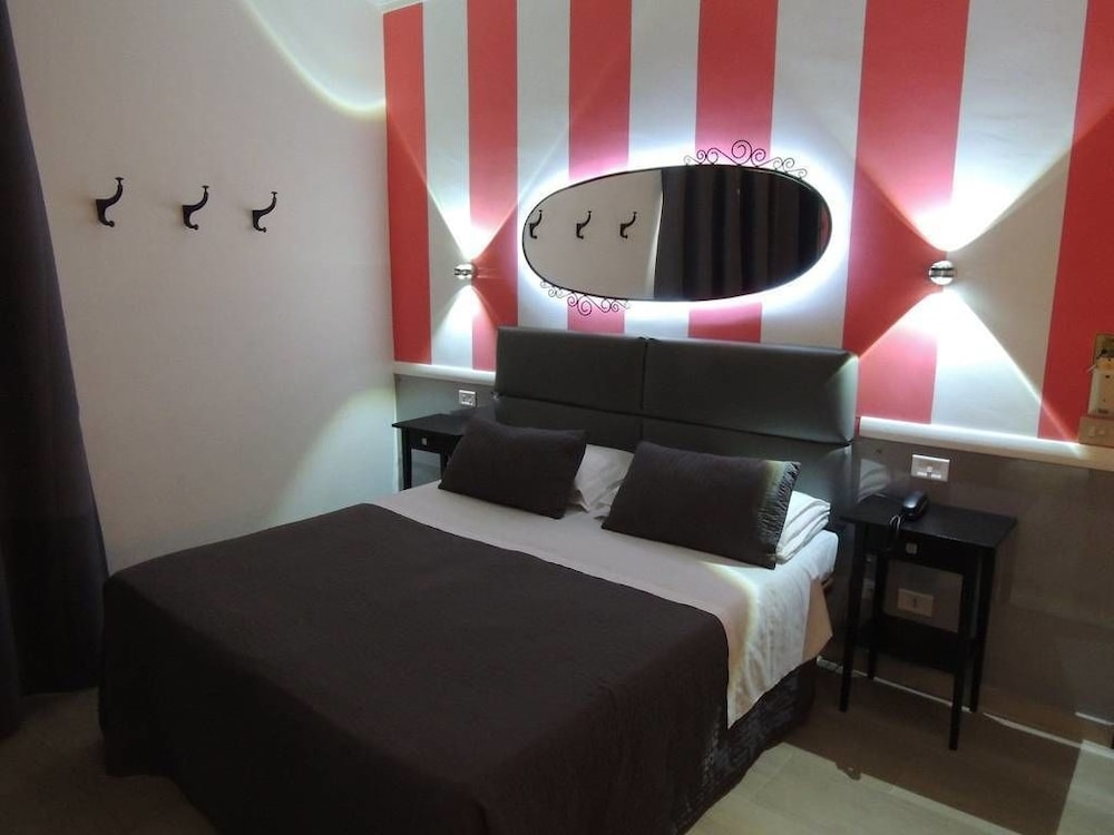 Standard Double Or Twin Room photo 2