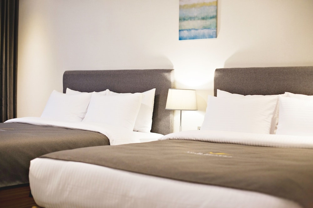 Penthouse Plus photo 1