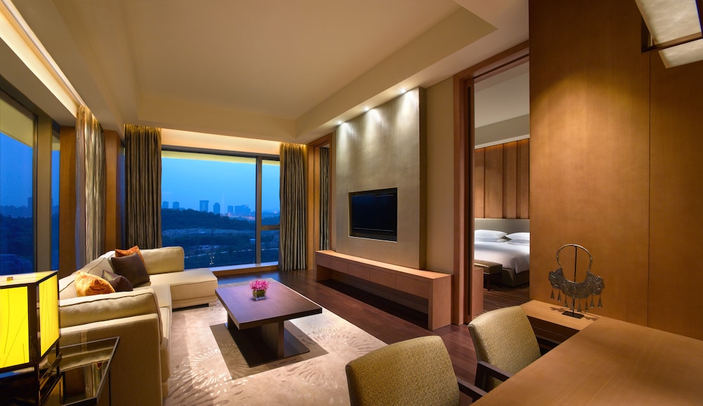 Club Room, 2 Twin Beds - Photo 2