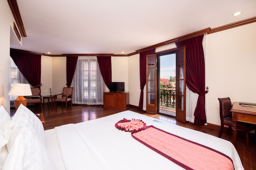 Colonial Suite photo 3