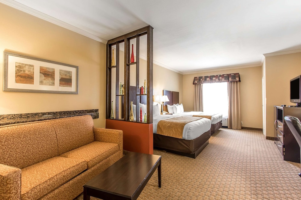 Suite, 2 Queen Beds, Accessible, Non Smoking - Photo 3