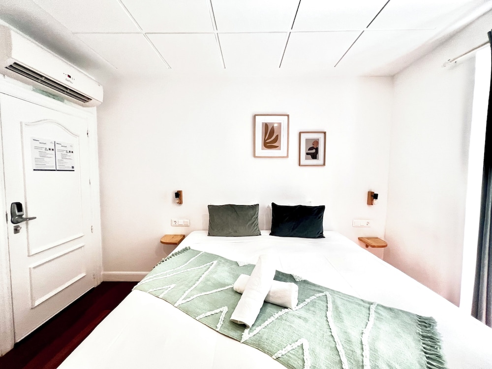 Comfort Room - Photo 4
