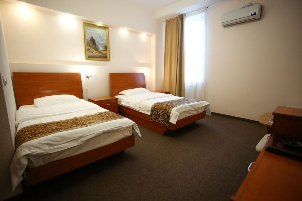 Classic Twin Room