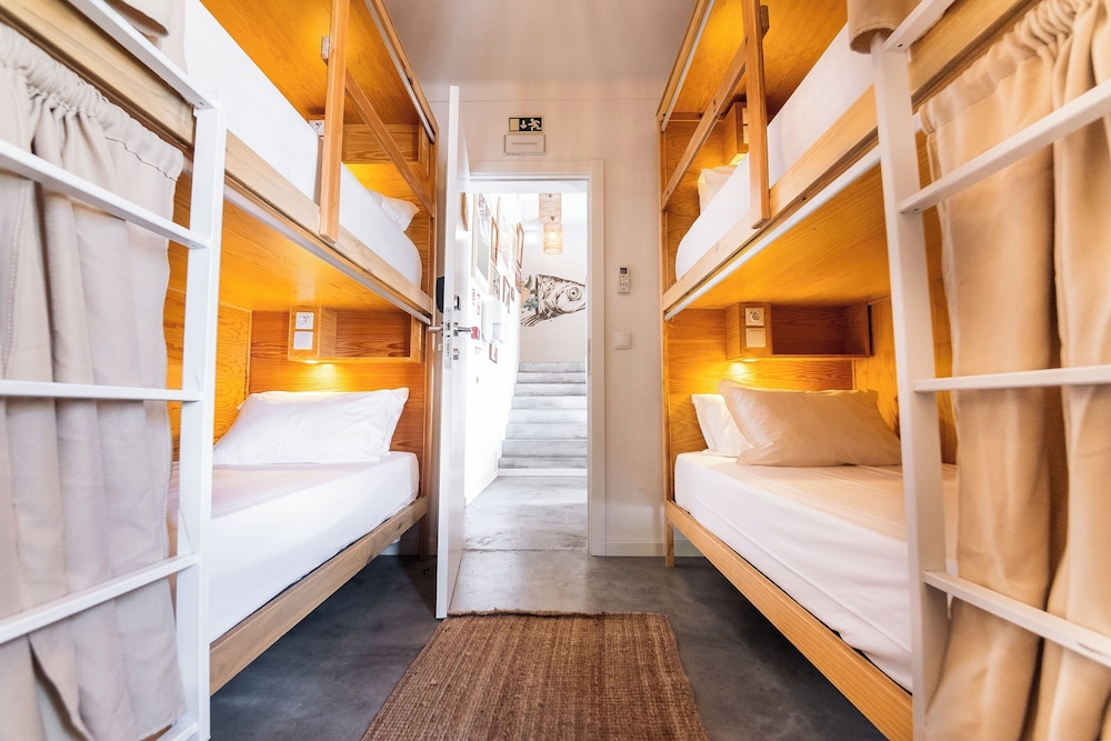Bed In 4-Bed Mixed Dormitory Room