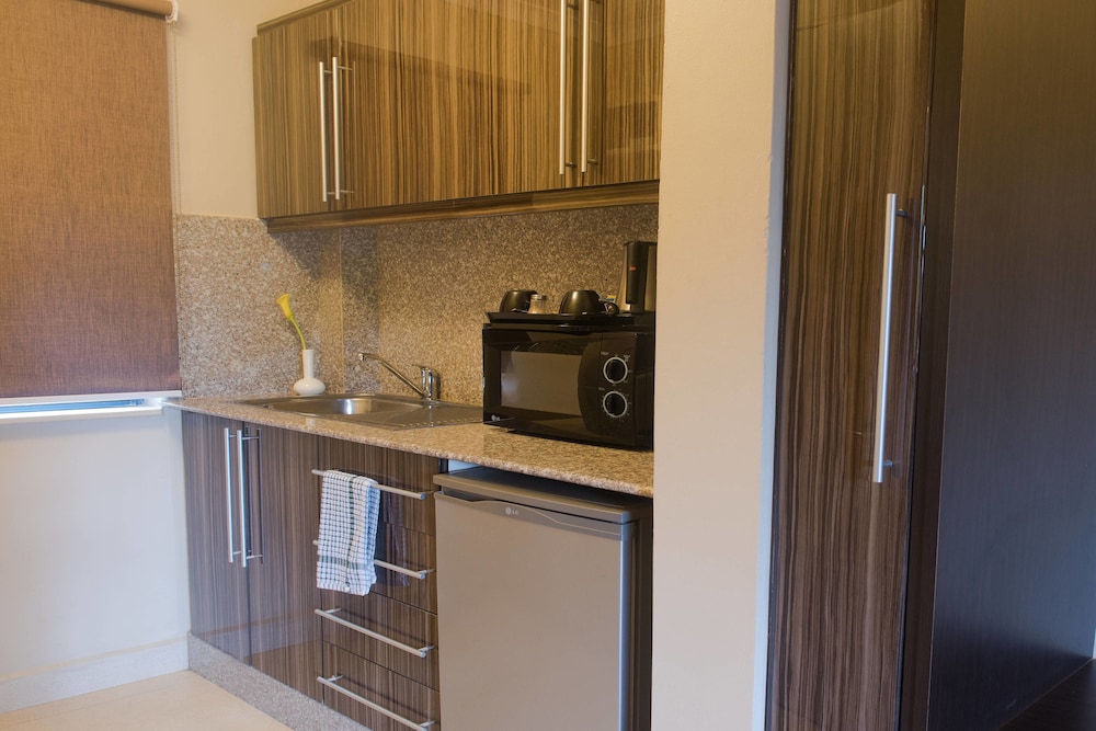 Apartment, 2 Bedrooms - Photo 12