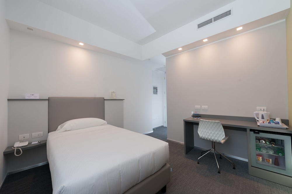 Standard Single Room, 1 Twin Bed photo 2
