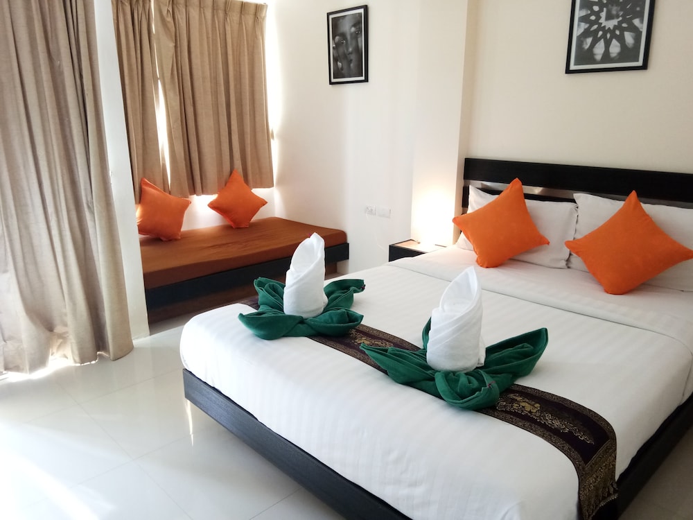 2-Bedroom Family Suite - Photo 6