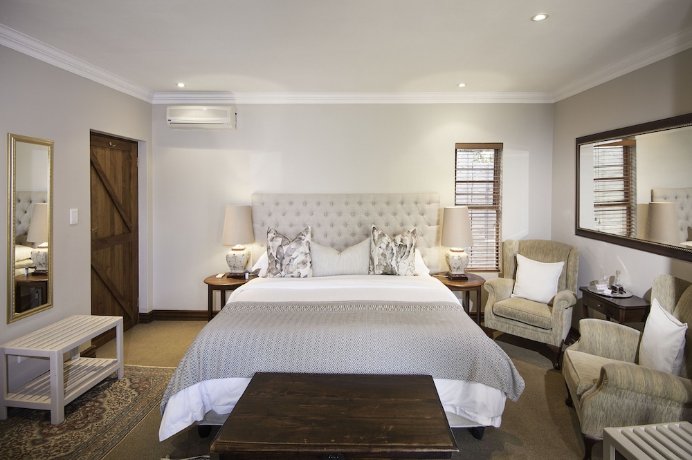 Luxury Room (2)