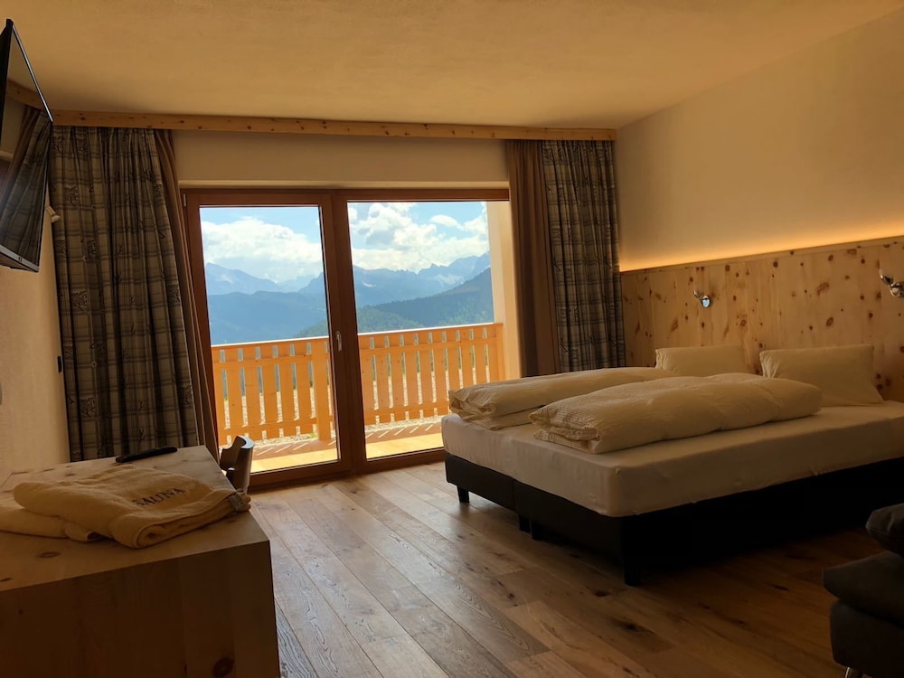Double or Twin Room photo 3
