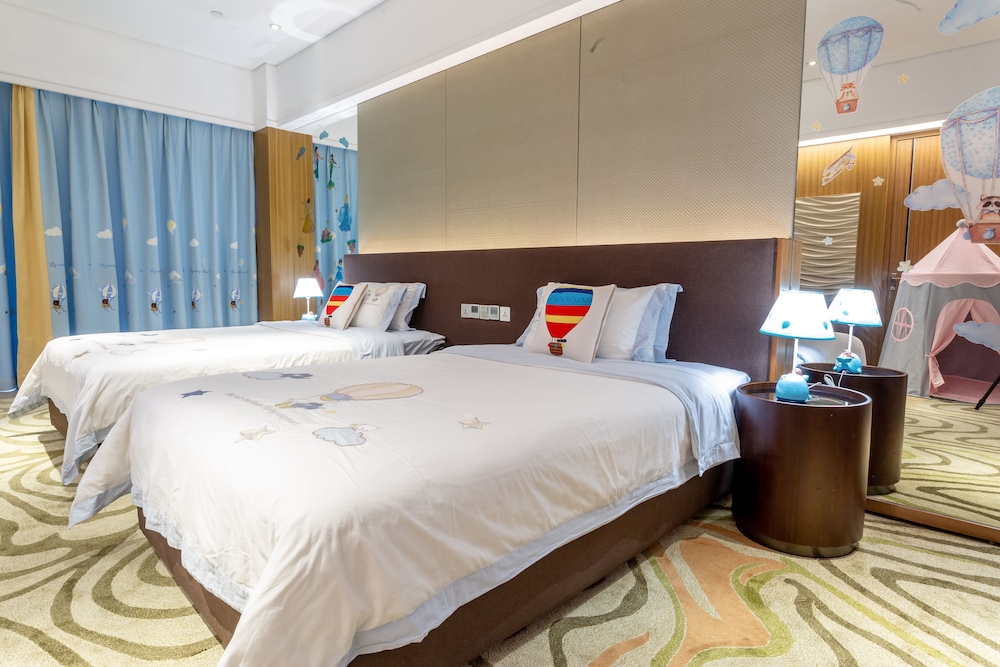 Family Suite - Photo 12