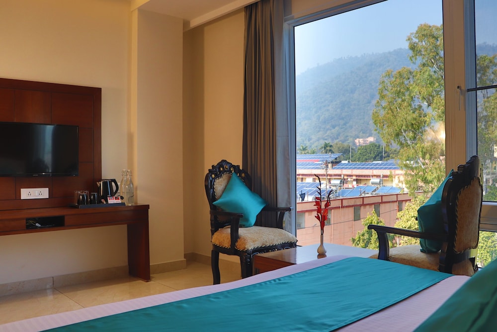 Executive King Room - Photo 9