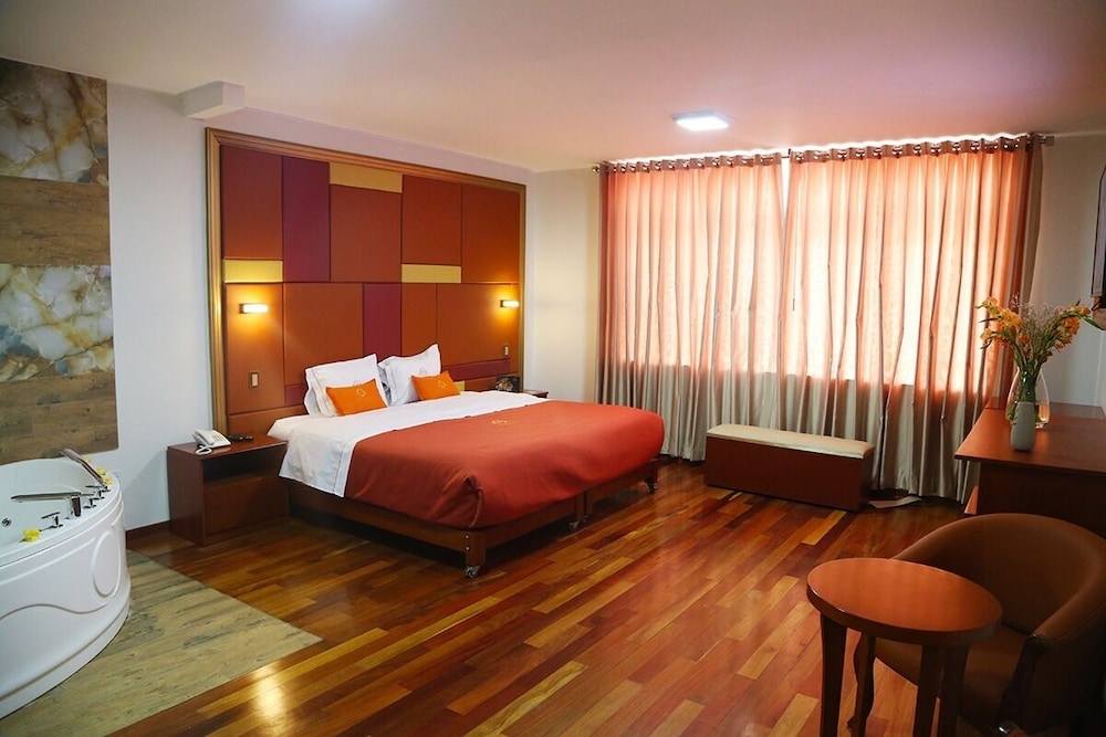Deluxe Studio Suite