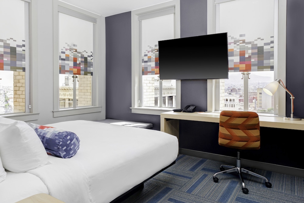 Room, 2 Double Beds (Hearing Accessible) photo 1