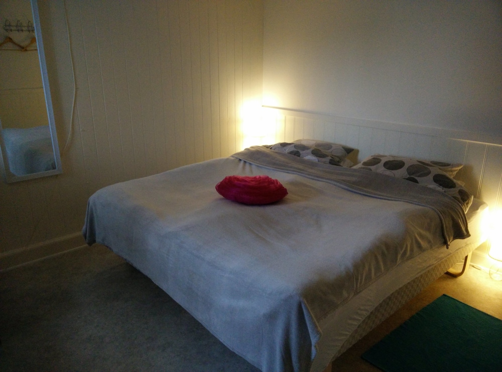 Double or Twin Room, Shared Bathroom photo 2