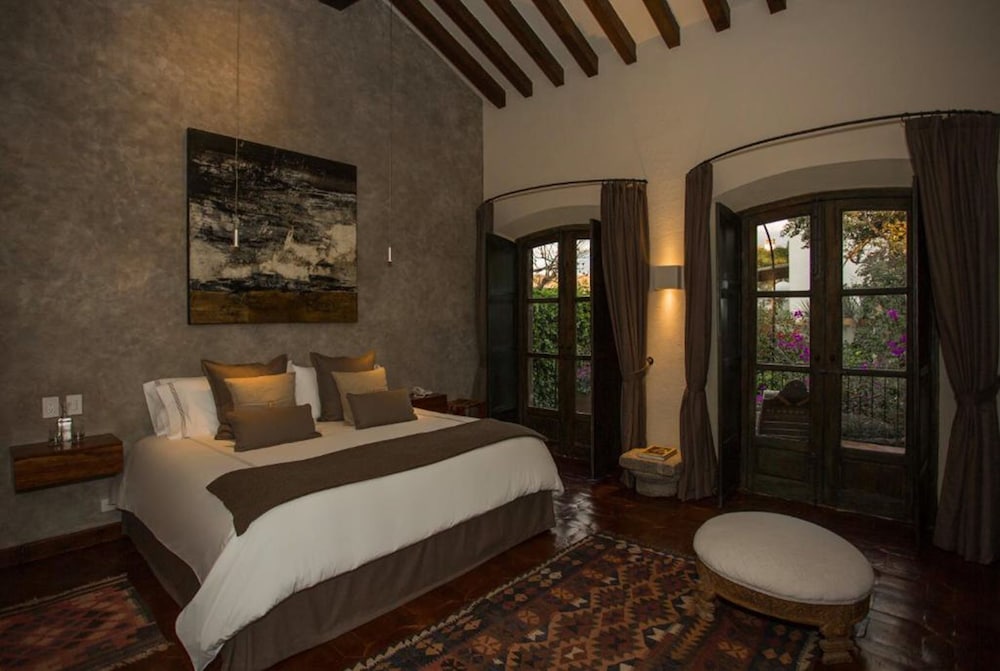 Suite (Principal) - Photo 1