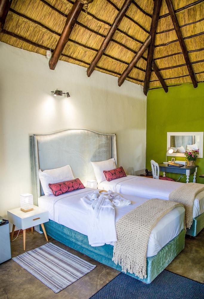 Superior Room, Garden View