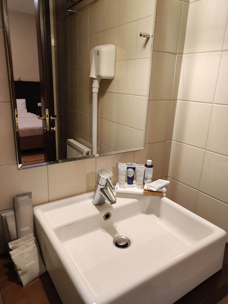 Standard Double Or Twin Room photo 3