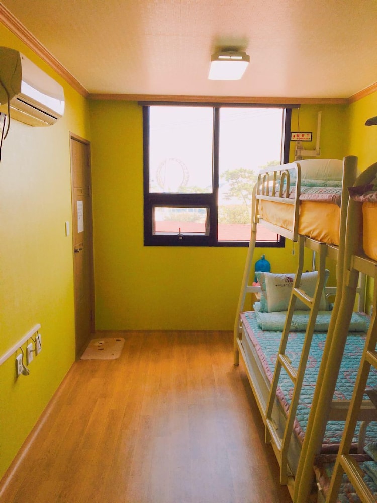 Shared Dormitory (4 Beds) photo 2