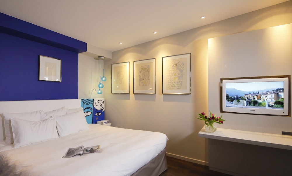 Junior Suite, 1 King Bed, Balcony, Sea View photo 3