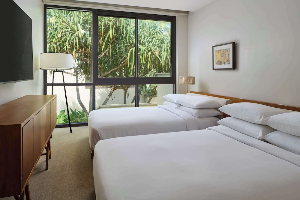 2 Bedroom Villa, Oceanfront (1 King, 2 Double Beds) thumbnail 6