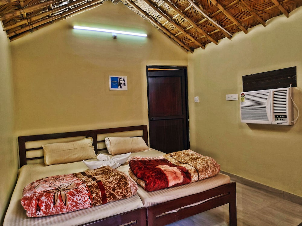Deluxe Double Room, Multiple Beds, Non Smoking, Garden View photo 1