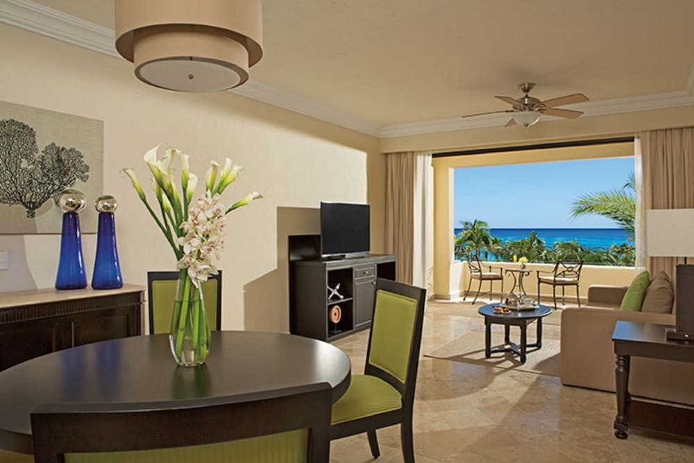 Preferred Club One Bedroom Suite Ocean View King - Photo 2
