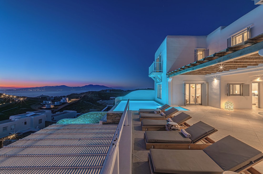 Luxury Villa, 5 Bedrooms, Private Pool, Sea View
