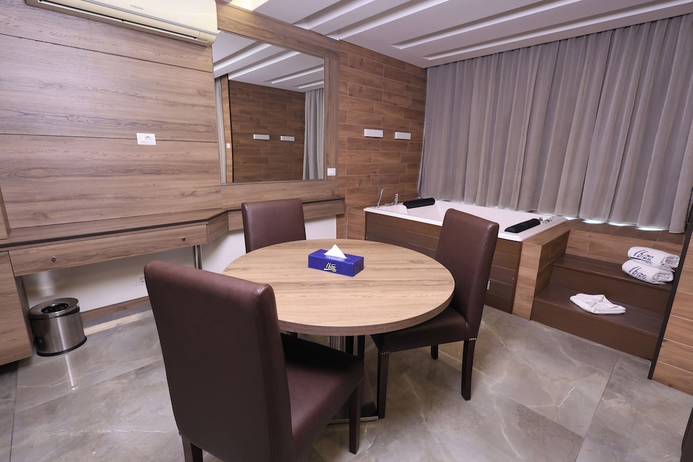 Superior Suite photo 1