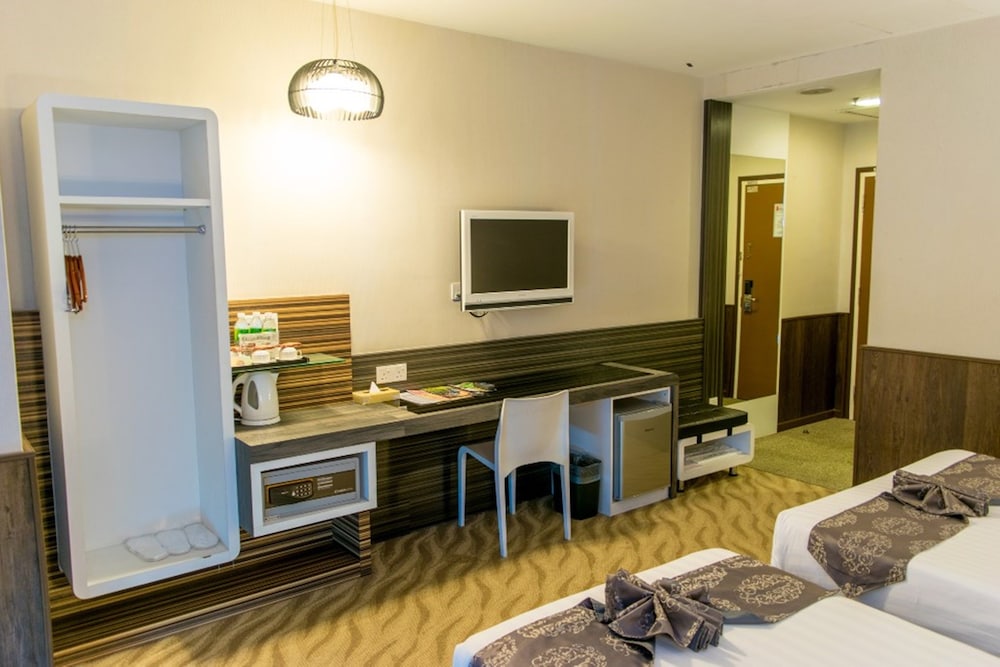 Premier Room, 2 Twin Beds photo 3