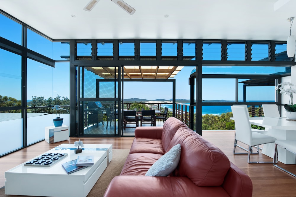 Panoramic Villa photo 2