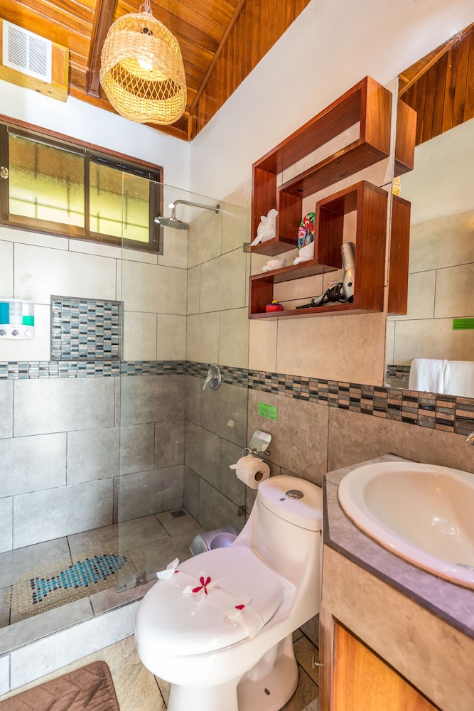 Family House, 2 Bedrooms, Private Pool, Ocean View photo 2