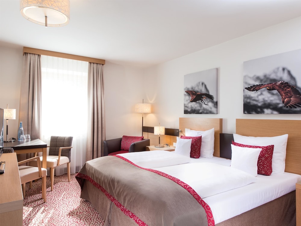 Standard Twin Room (ohne Balkon, Bergblick oder Seeblick) photo 1