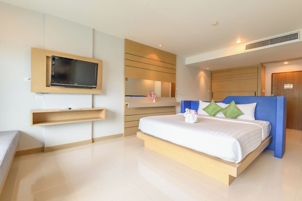 Grand Room (Deluxe) - Photo 9
