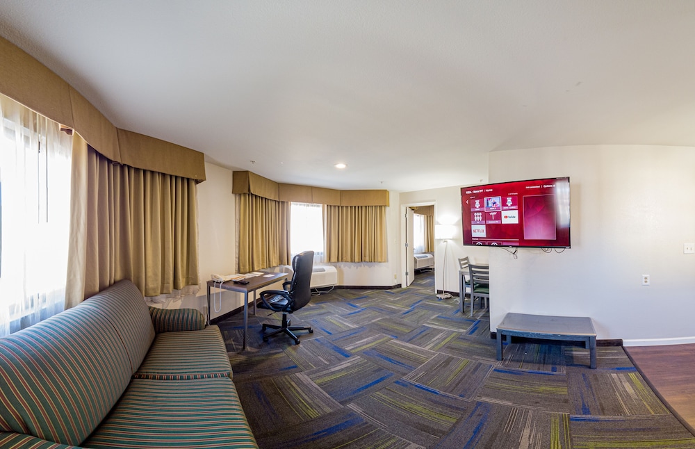 Family Suite, 2 Queen Beds