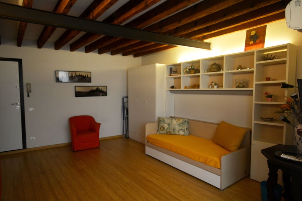 Apartment, Multiple Beds, Non Smoking, Courtyard View