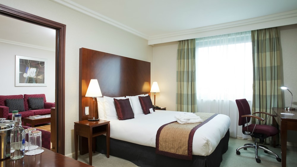 Standard Room, 1 Double Bed, Accessible - Photo 2