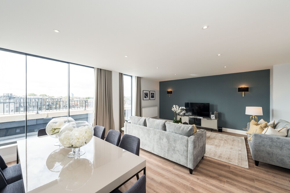 Luxury Apartment, 4 Bedrooms photo 1