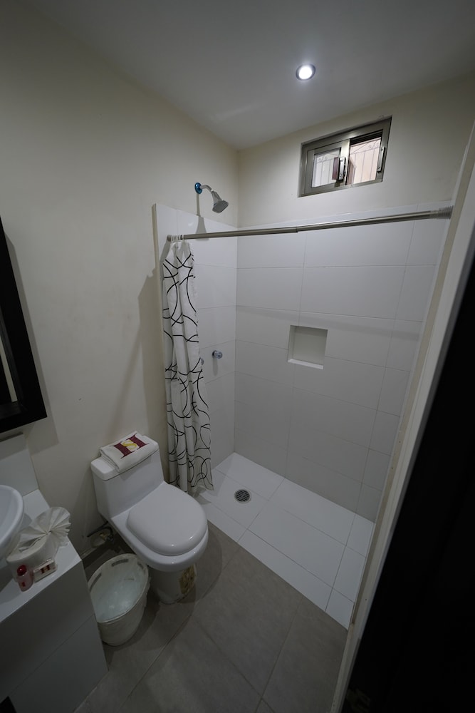 Standard Twin Room photo 3