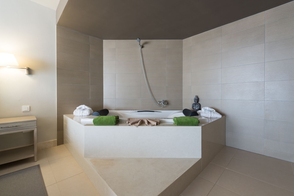 Junior Suite Emblema (3 adultos)