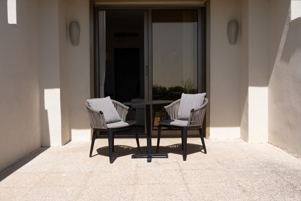 Deluxe Quadruple Room Sea View  (includes 1 free Spa access per person per stay) - Photo 3