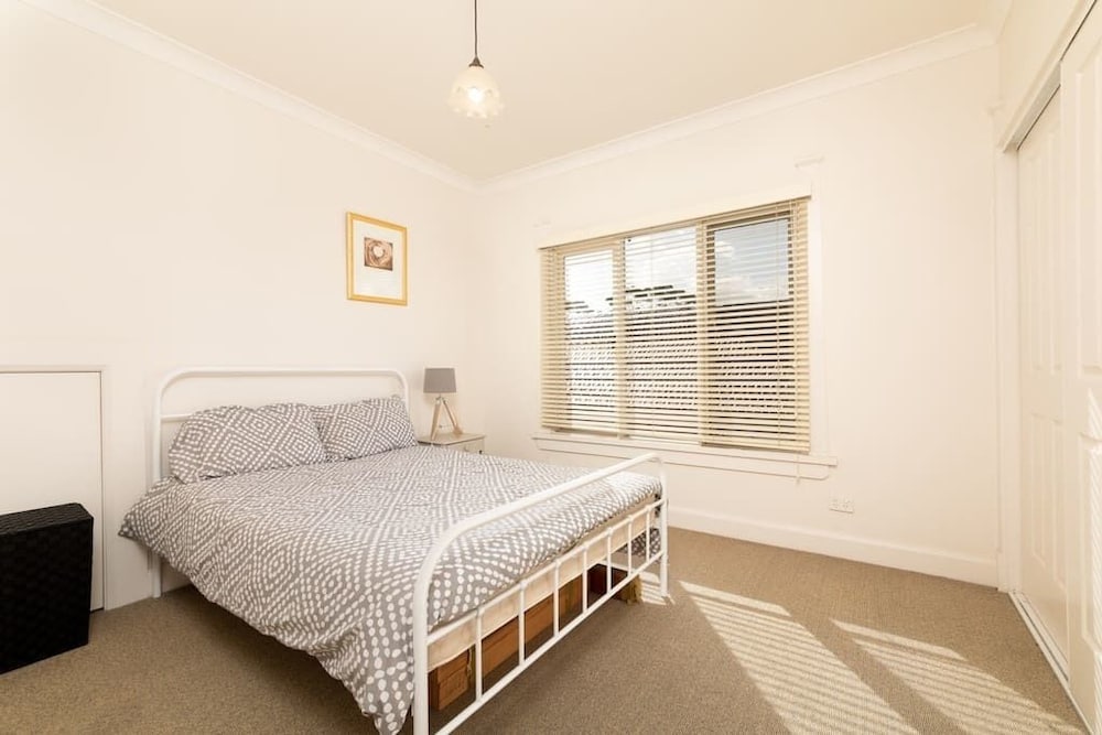 House, 6 Bedrooms, Non Smoking photo 1