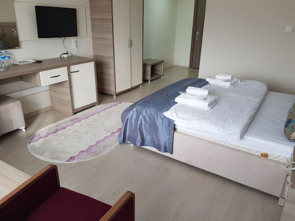 Standard Double Room photo 3