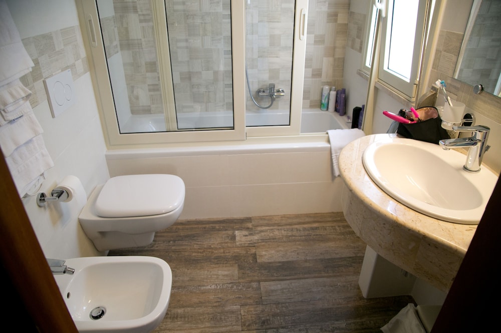 Double or Twin Room, Sea View photo 2