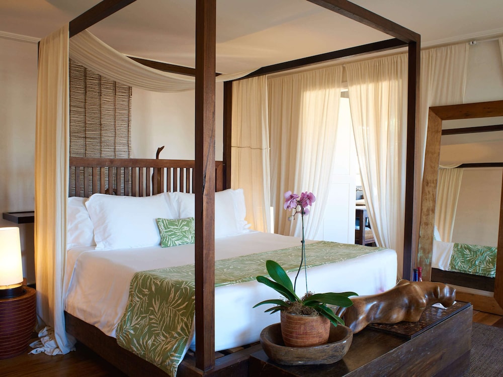 Junior Suite, 1 King Bed, Mountain View