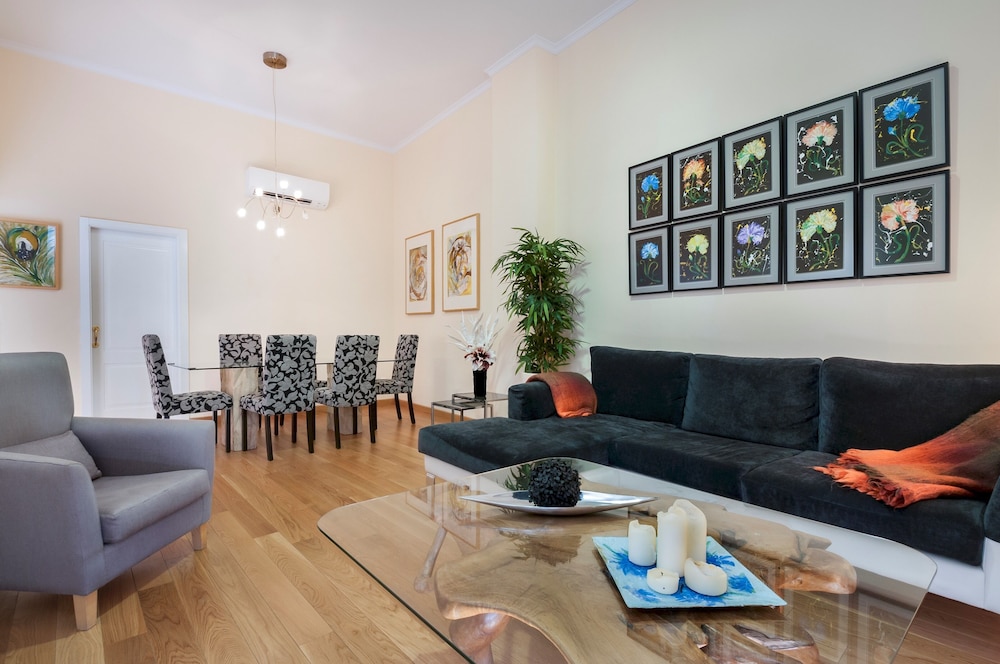 Apartment (2 Bedrooms)